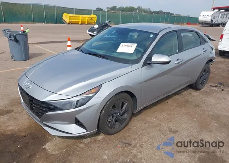 2022 Hyundai Elantra Sel from USA, damaged, VIN 5NPLM4AG9NH065752